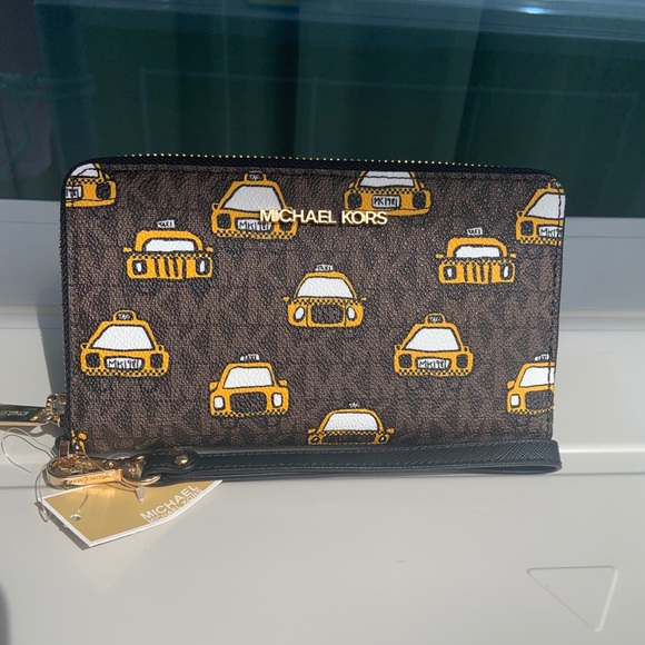 Michael Kors Taxi print wallet - Picture 11 of 16